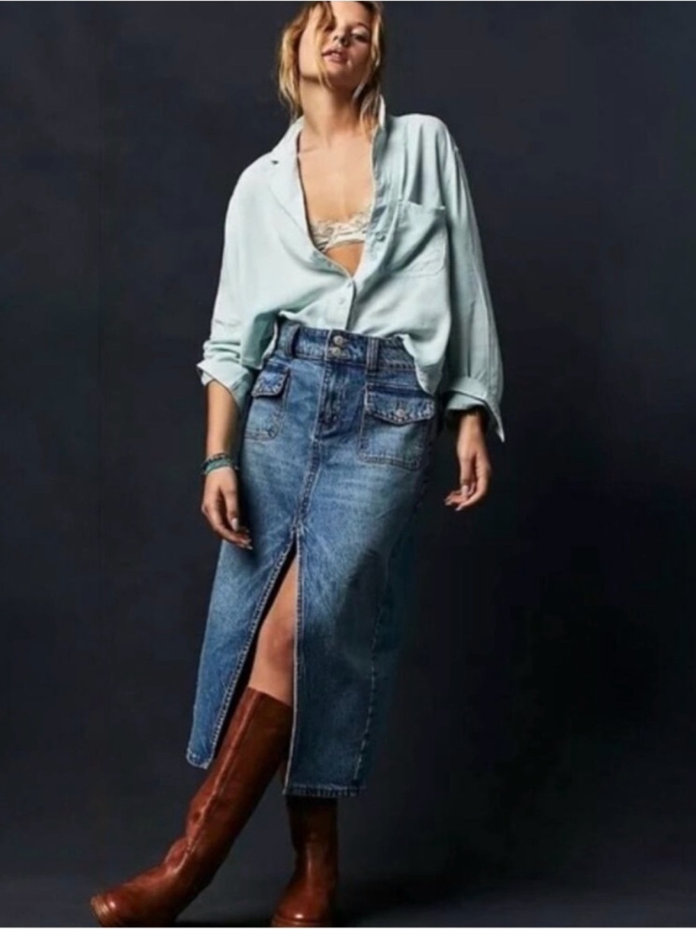 Free people (we the free) denim Madison midi skirt size 24